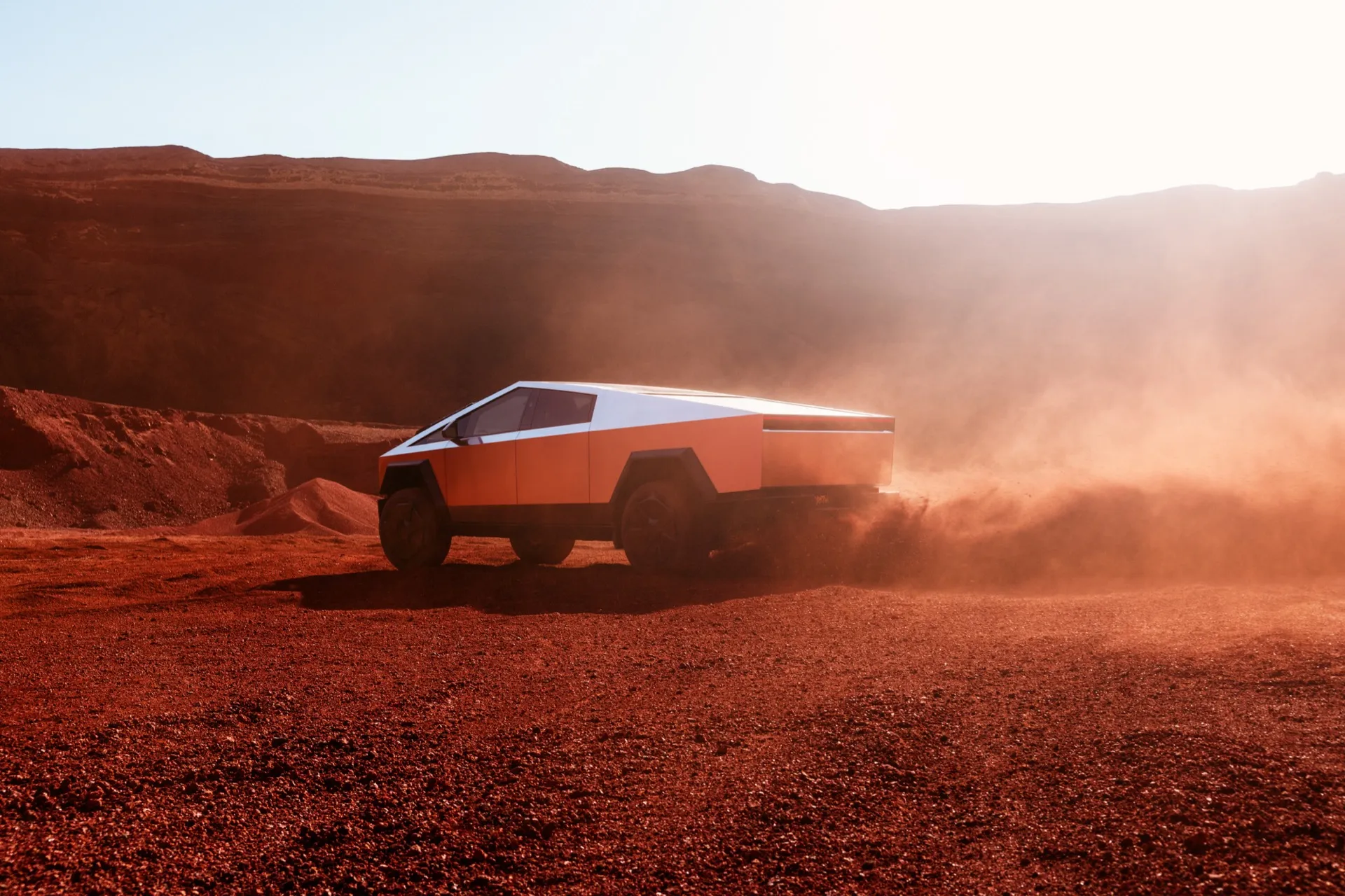 Tesla Cybertruck off-road mode detailed