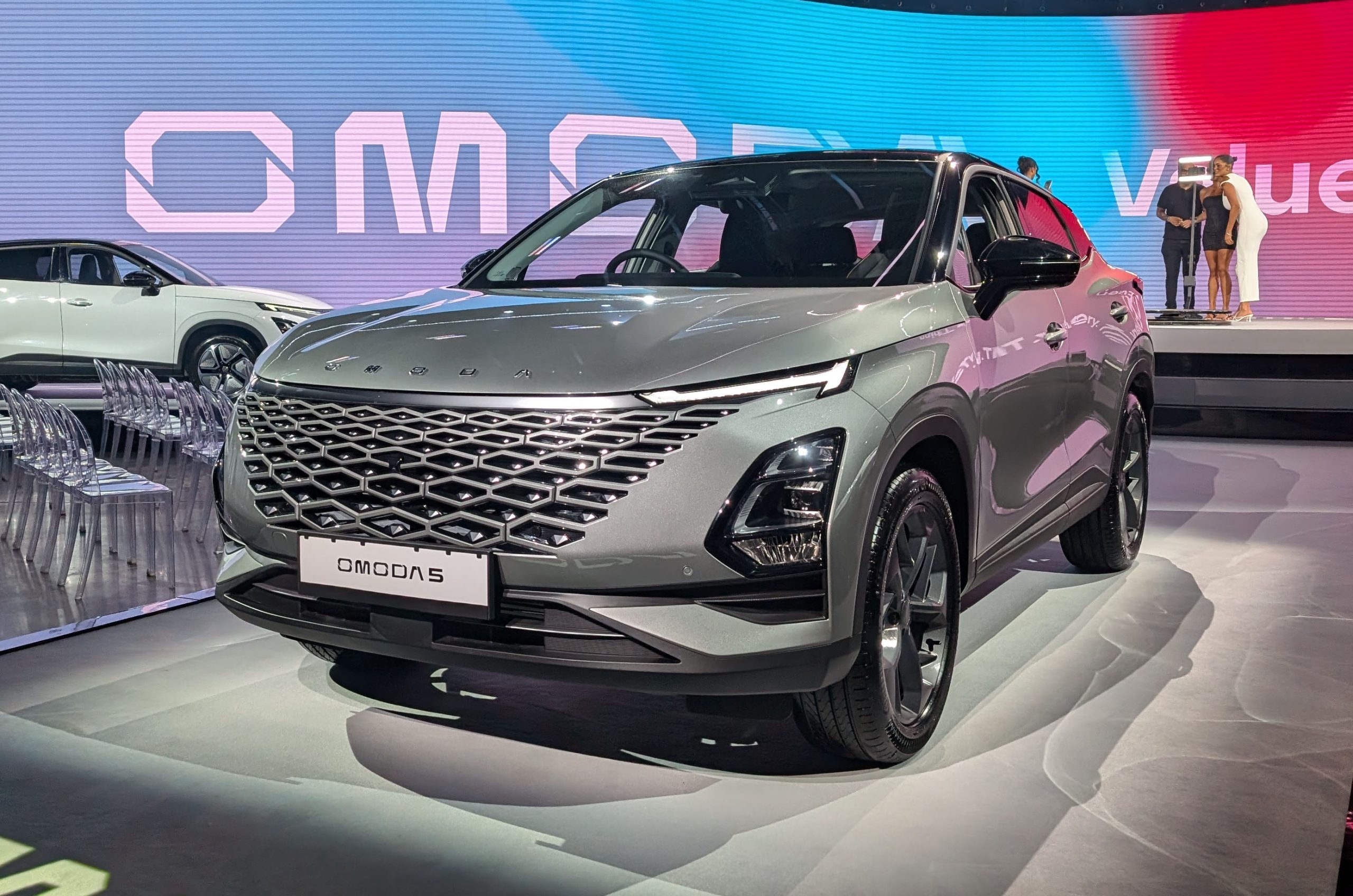 Omoda 5 and E5 launched as brand’s first UK cars from £25,235